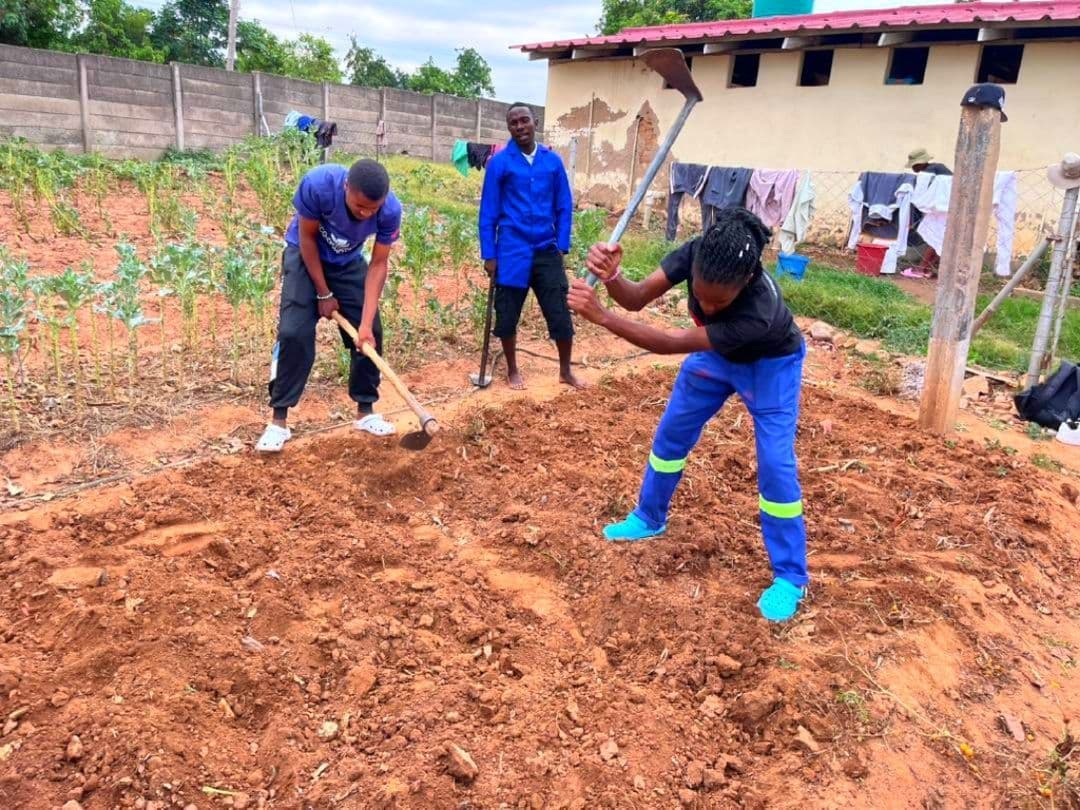 Intergenerational Mental Health Circle – Chengetanai Old People’s Home